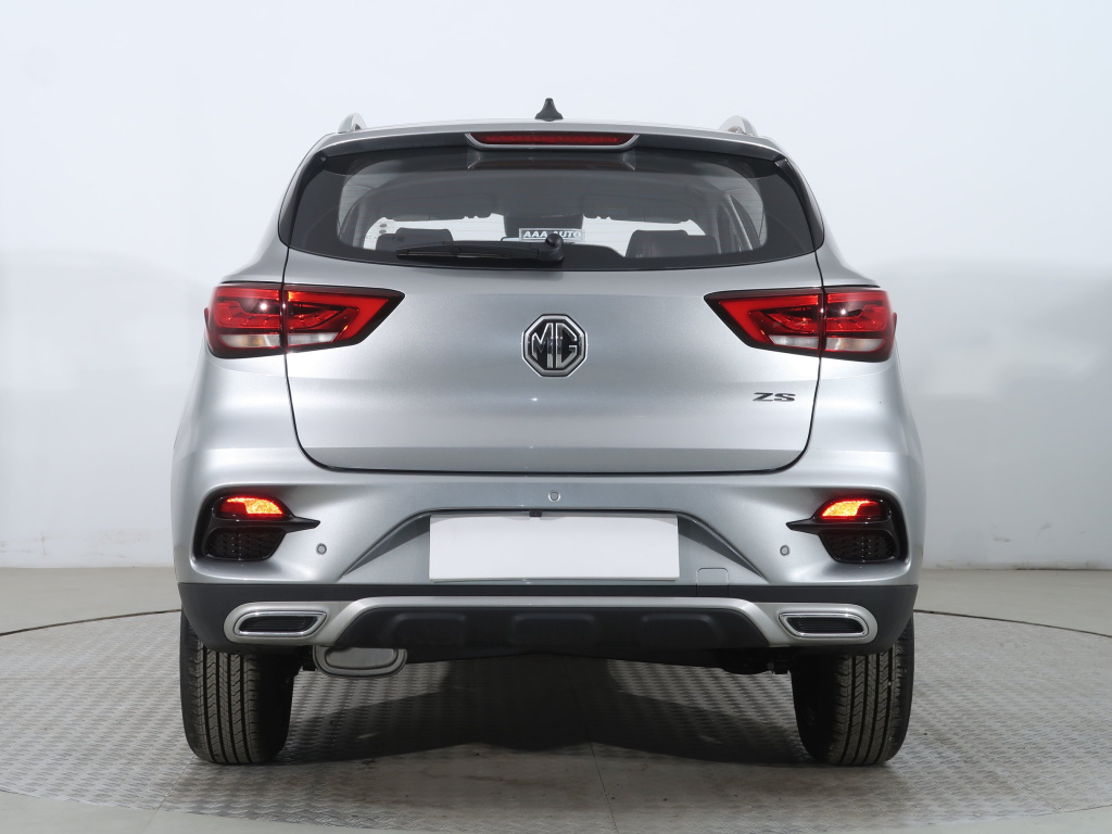 MG ZS SUV