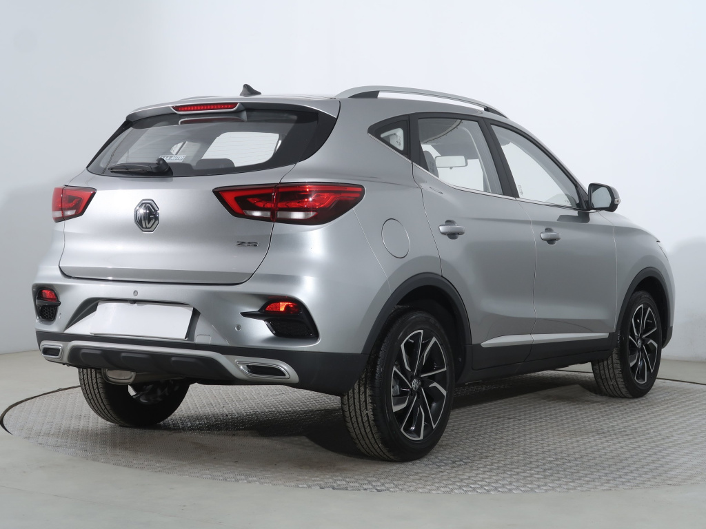 MG ZS SUV