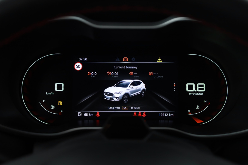 MG ZS SUV, 2025