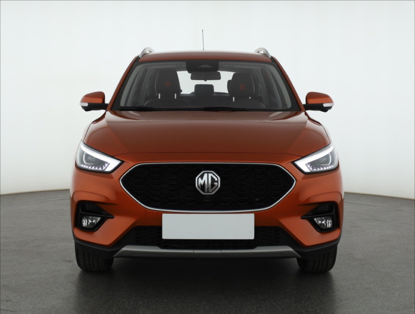 MG ZS SUV, 2025