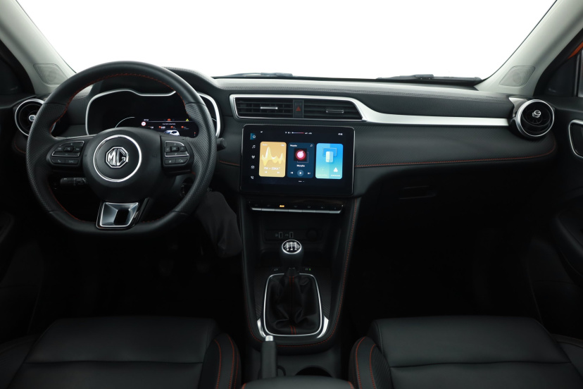 MG ZS SUV, 2025