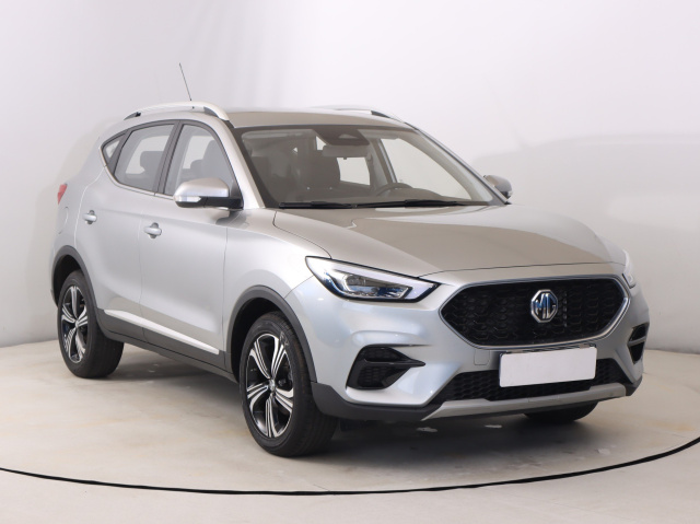 MG ZS SUV 2025