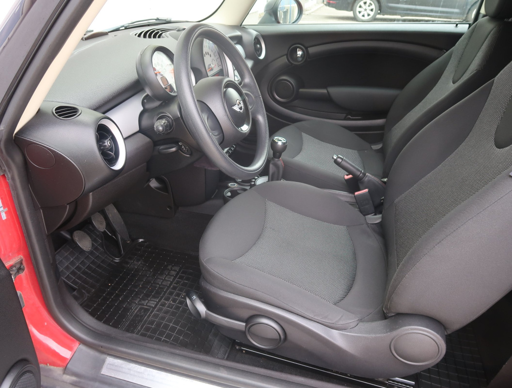 MINI 3-door