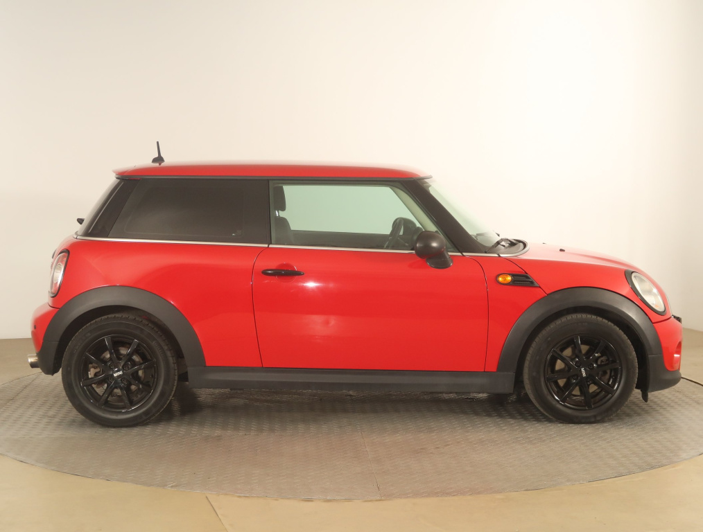 MINI 3-door