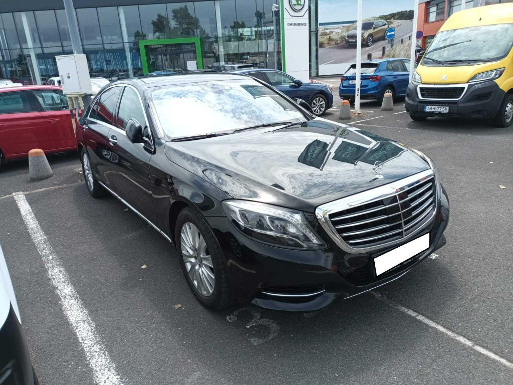 Mercedes-Benz S