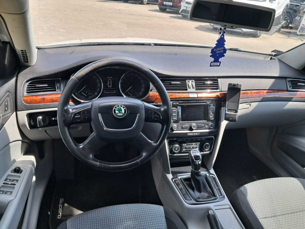 Škoda Superb