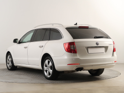 Škoda Superb 2010