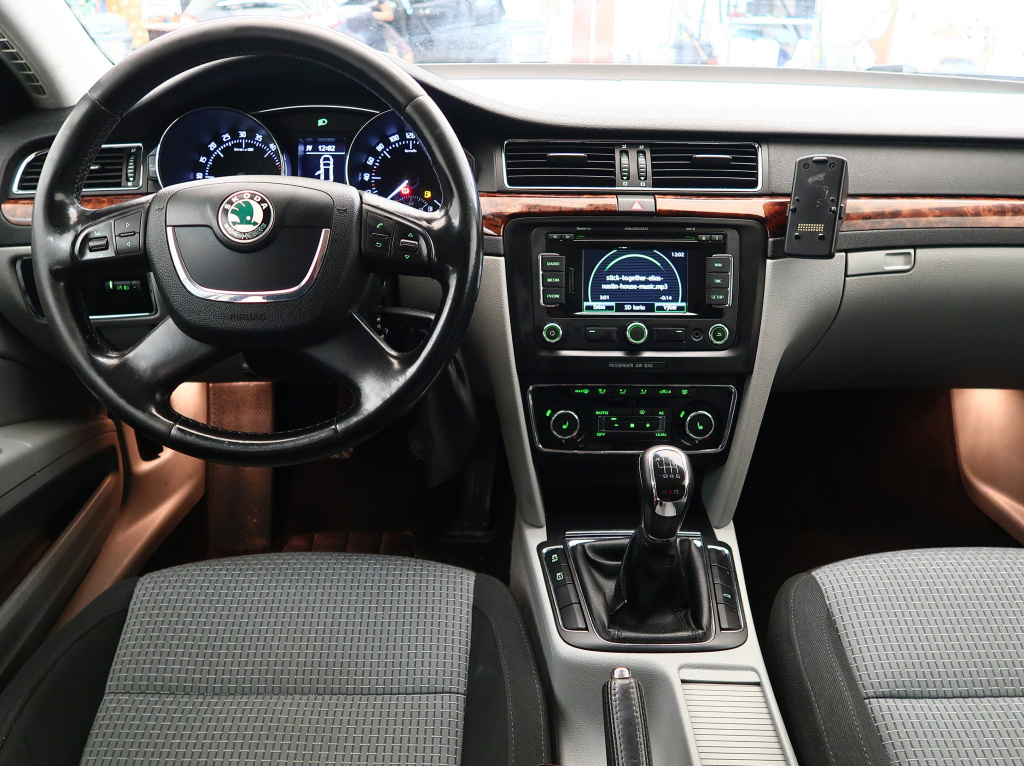 Škoda Superb
