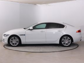 Jaguar XE - 2015