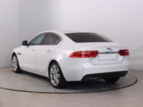 Jaguar XE - 2015