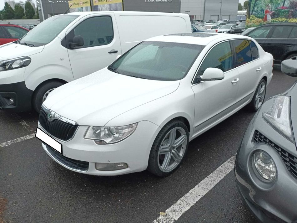 Skoda Superb - 2012