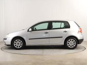 Volkswagen Golf - 2005