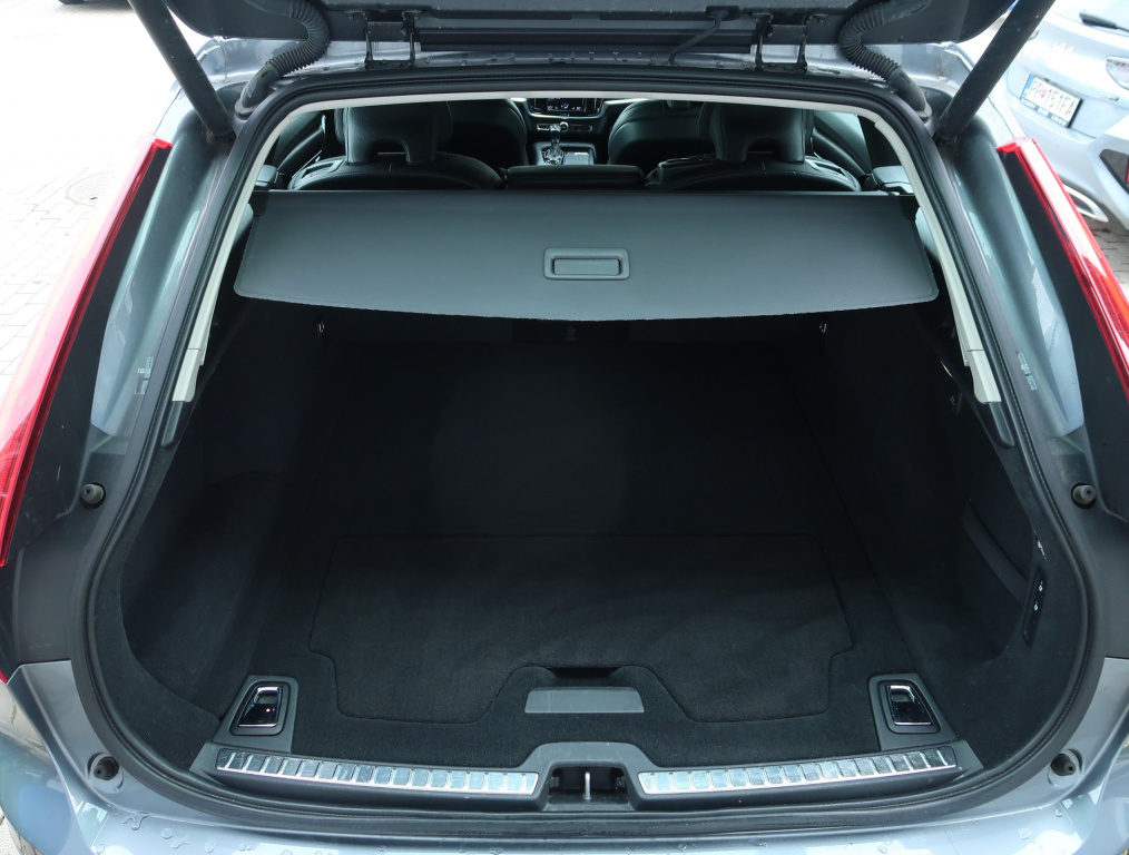 Volvo V90 Cross Country