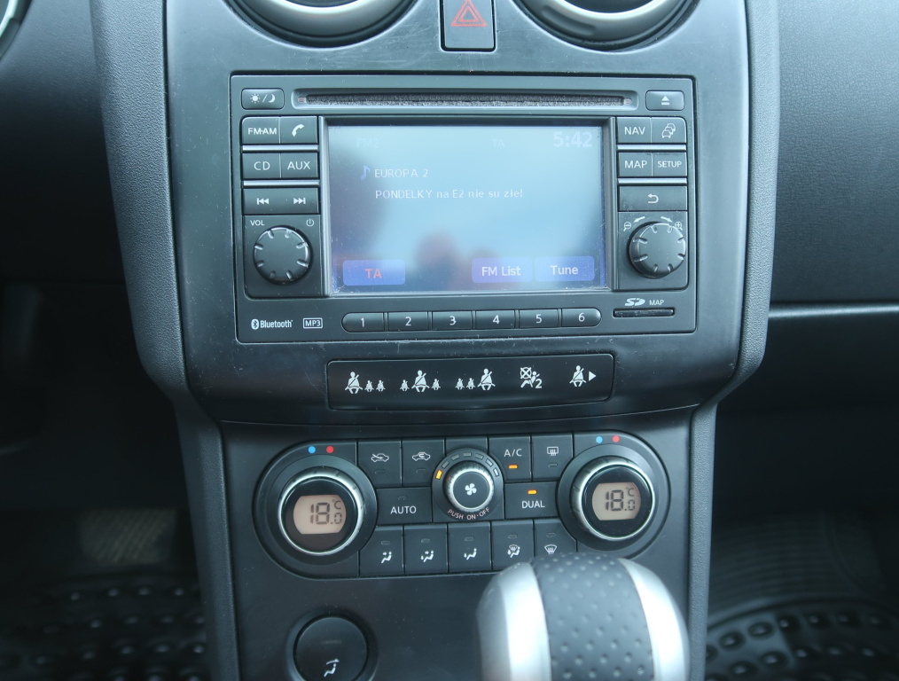 Nissan Qashqai+2