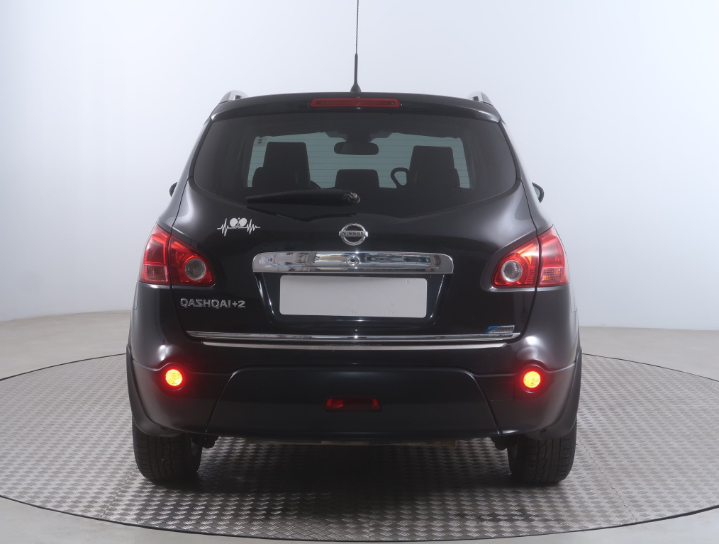 Nissan Qashqai+2