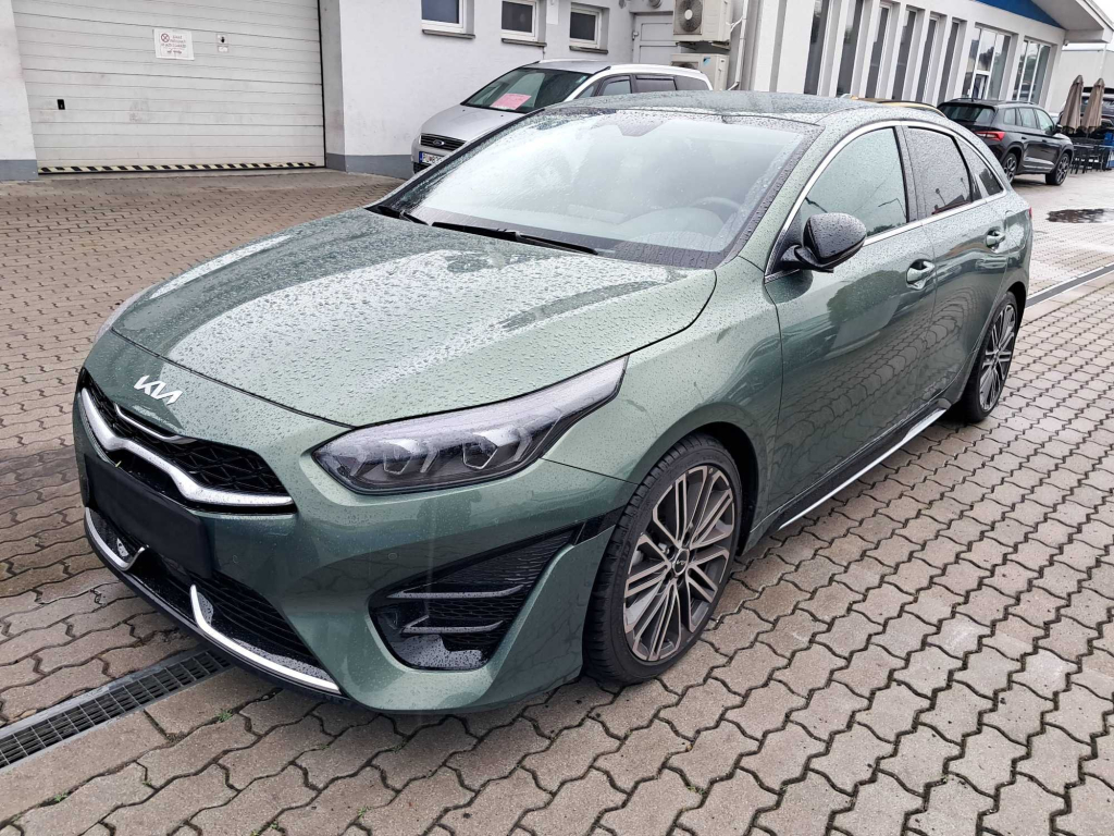 Kia ProCeed