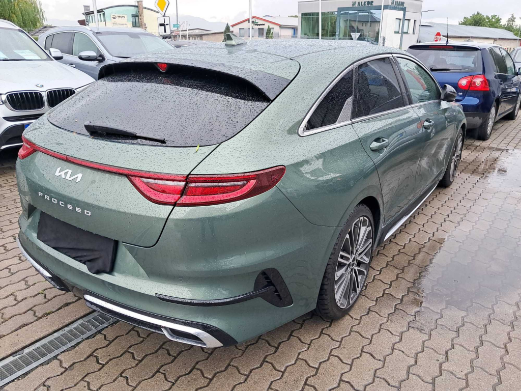 Kia ProCeed