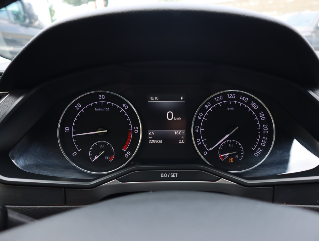 Škoda Superb