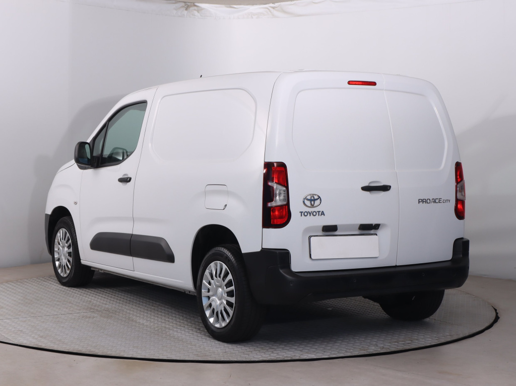 Toyota Proace City