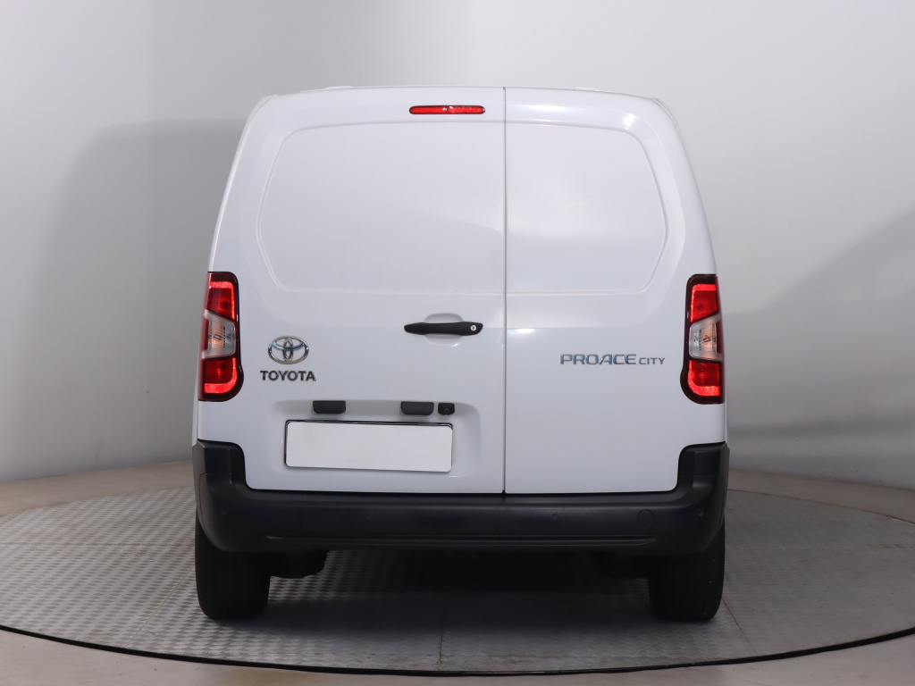 Toyota Proace City