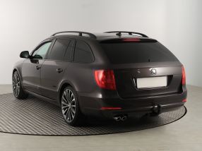 Skoda Superb - 2011