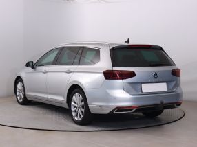 Volkswagen Passat - 2020