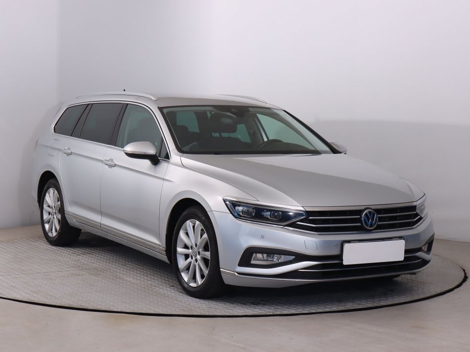 Volkswagen Passat - 2020