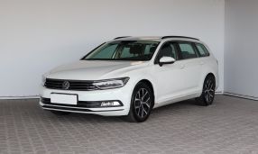 Volkswagen Passat - 2015