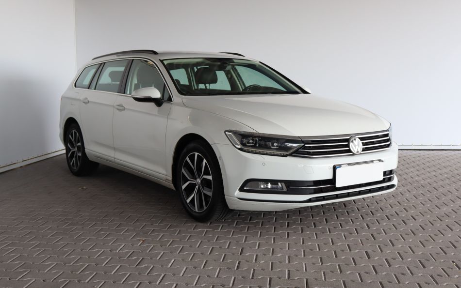 Volkswagen Passat - 2015