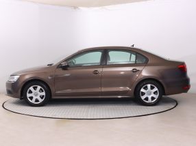 Volkswagen Jetta - 2012
