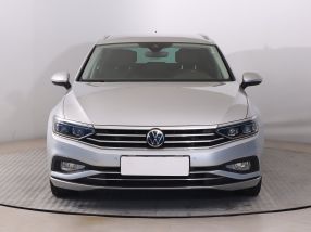 Volkswagen Passat - 2021