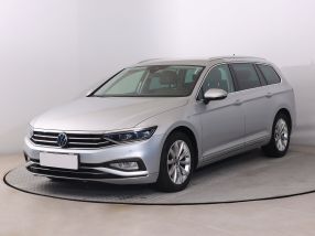 Volkswagen Passat - 2021