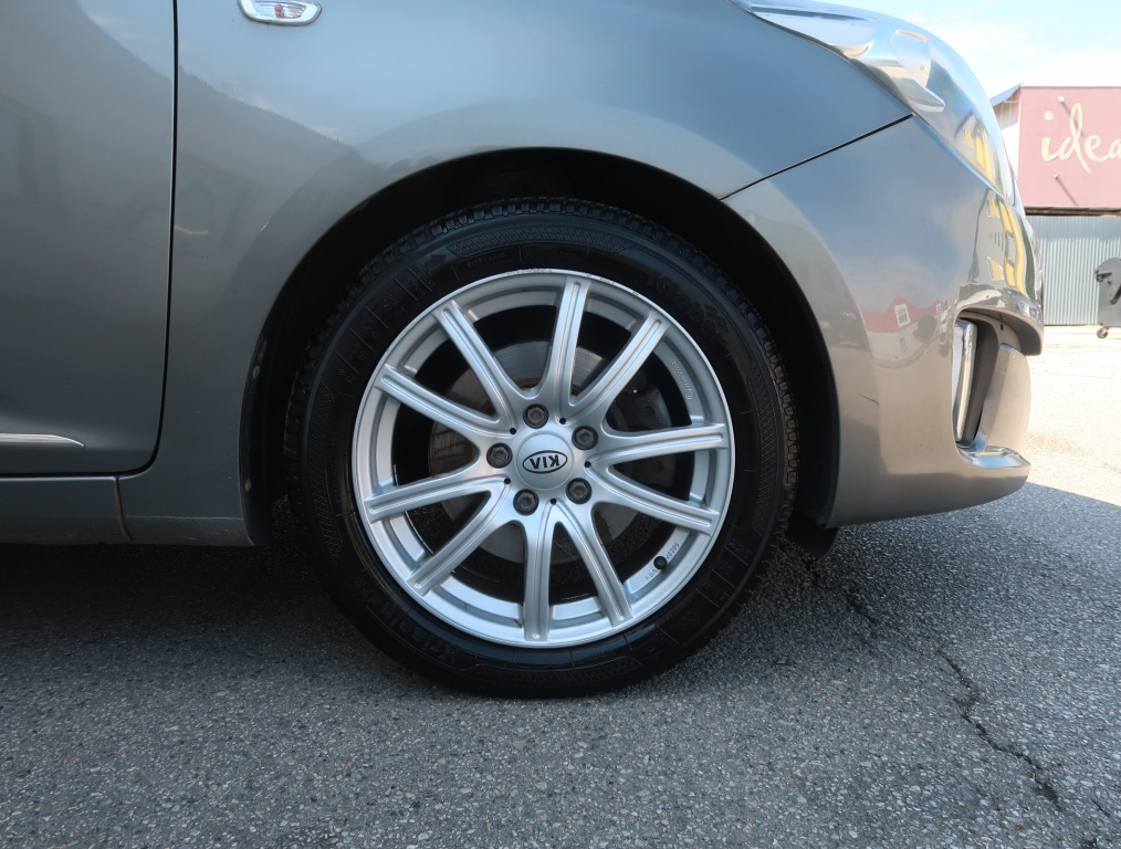 Kia Carens