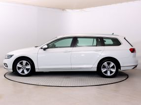 Volkswagen Passat - 2020