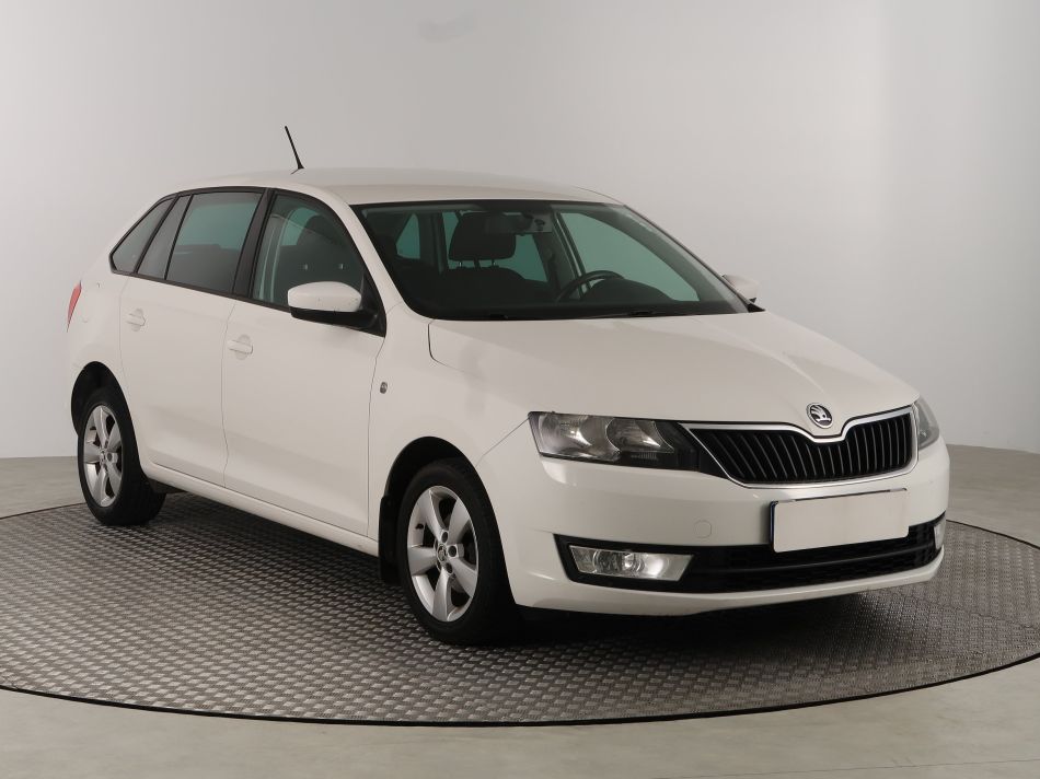 Skoda Rapid Spaceback - 2015