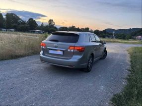 Toyota Avensis - 2012