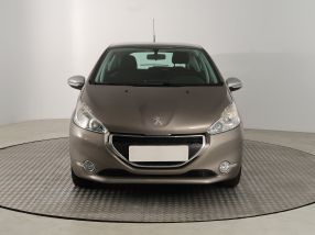 Peugeot 208 - 2013