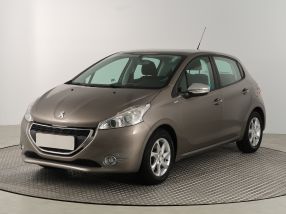 Peugeot 208 - 2013