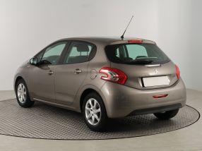 Peugeot 208 - 2013