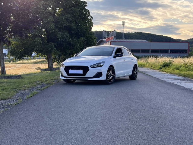 Hyundai i30 Fastback 2018