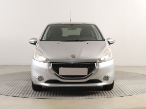 Peugeot 208 - 2015