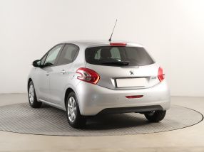 Peugeot 208 - 2015