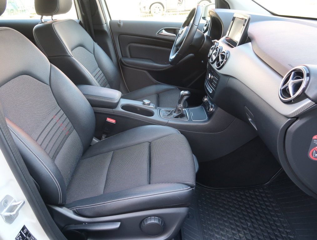 Mercedes-Benz B