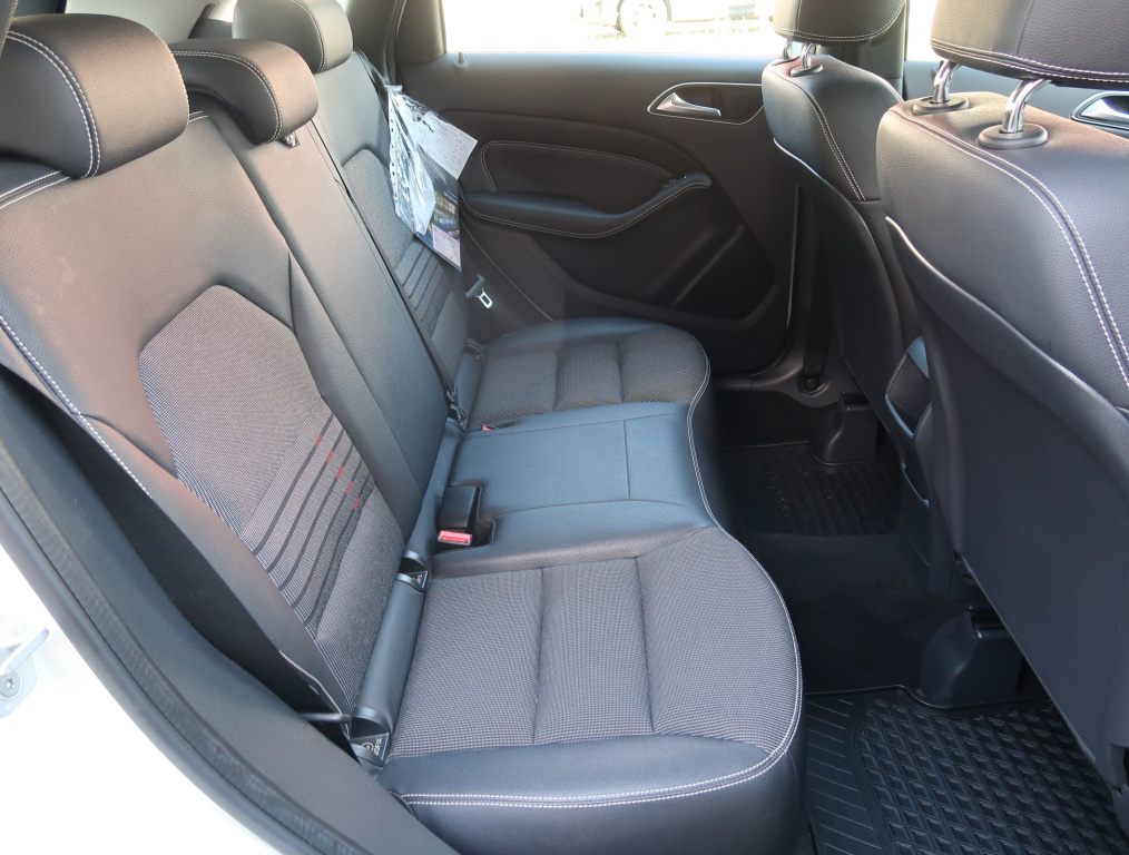 Mercedes-Benz B