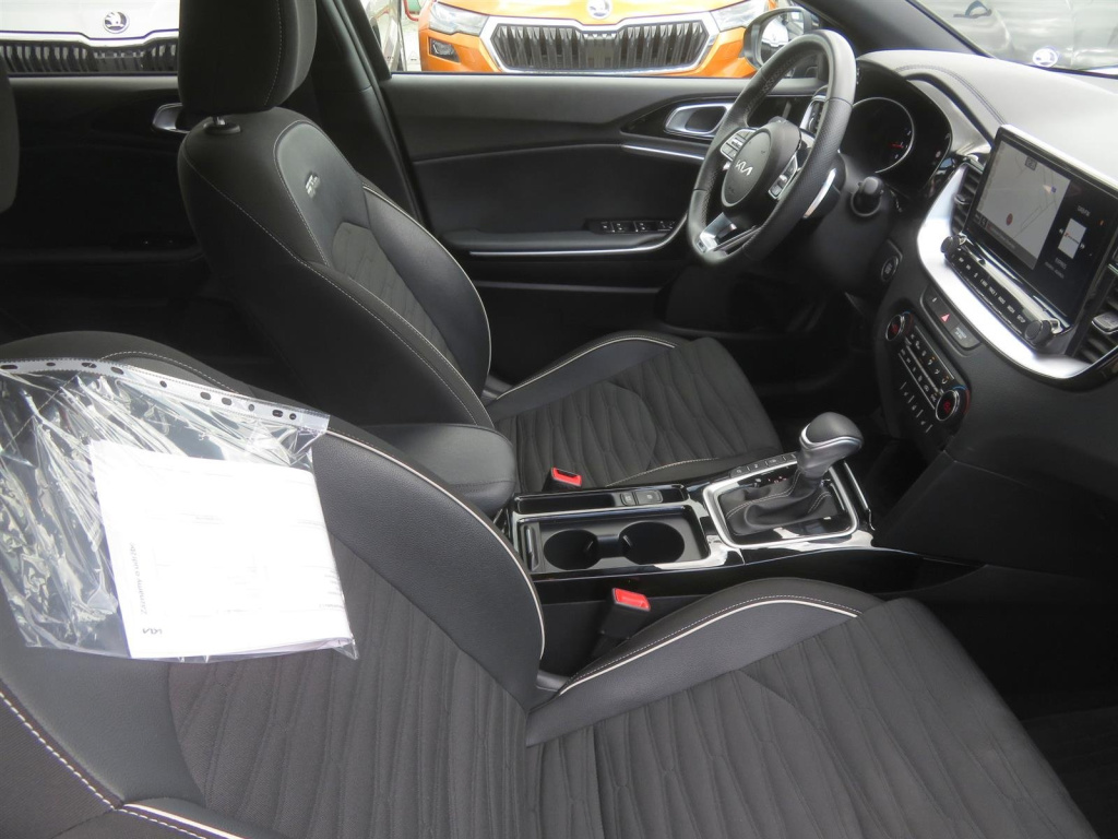 Kia ProCeed