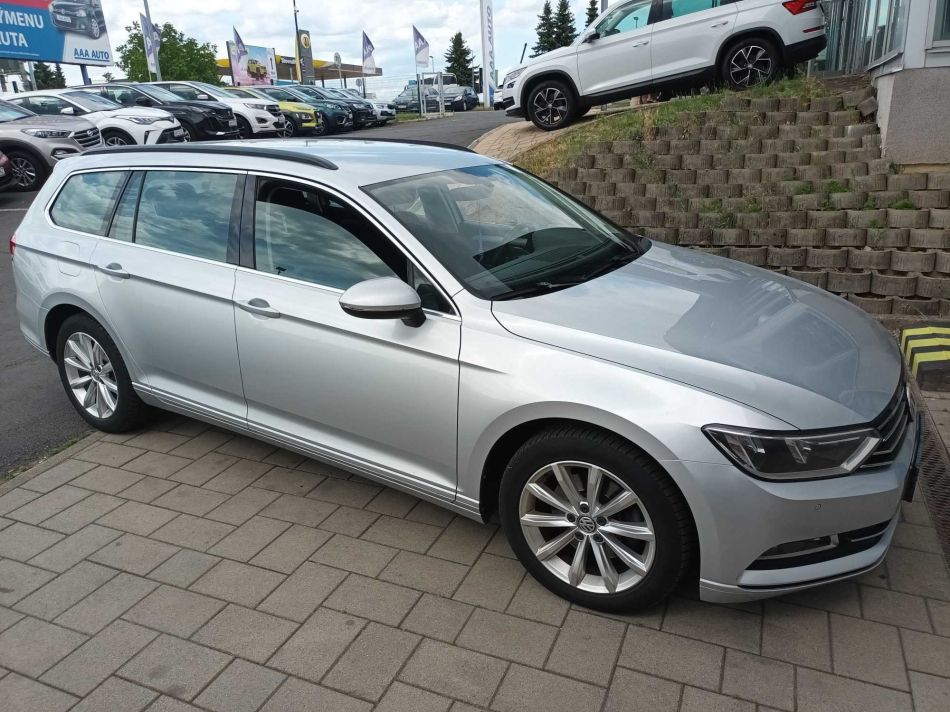 Volkswagen Passat - 2016