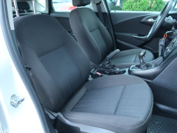 Opel Astra 2012