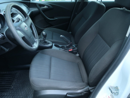 Opel Astra 2012