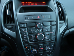 Opel Astra 2012