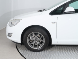 Opel Astra 2012